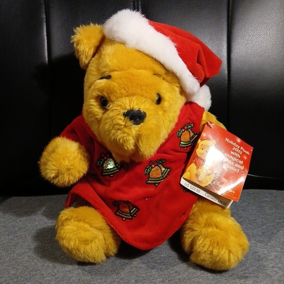 VINTAGE DISNEY STORE EXCLUSIVE 2002 Holiday Winnie The Pooh W/LIGHTS & MUSIC NWT - Picture 1 of 6